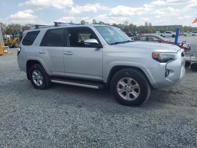 Photo 4 from auction – 2014 TOYOTA 4RUNNER SR5 with VIN JTEZU5JRXE5067149