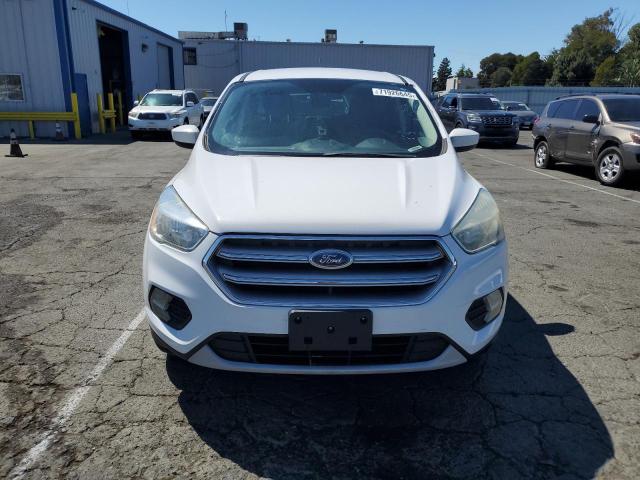 Photo 5 from auction – 2017 FORD ESCAPE SE with VIN 1FMCU0GD8HUF08372