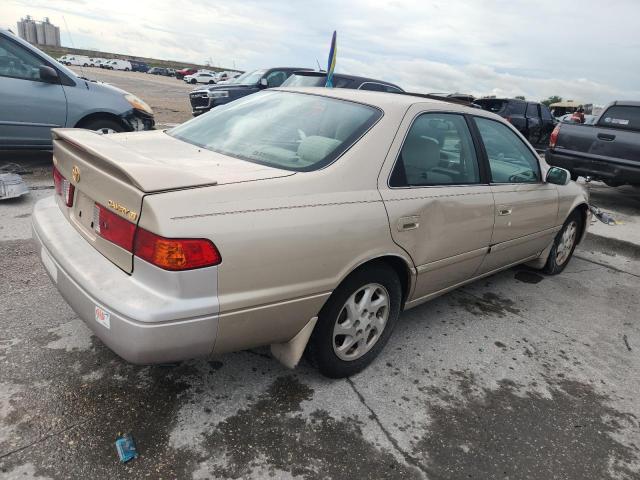 Photo 3 from auction – 2000 TOYOTA CAMRY CE with VIN JT2BG22K0Y0440027