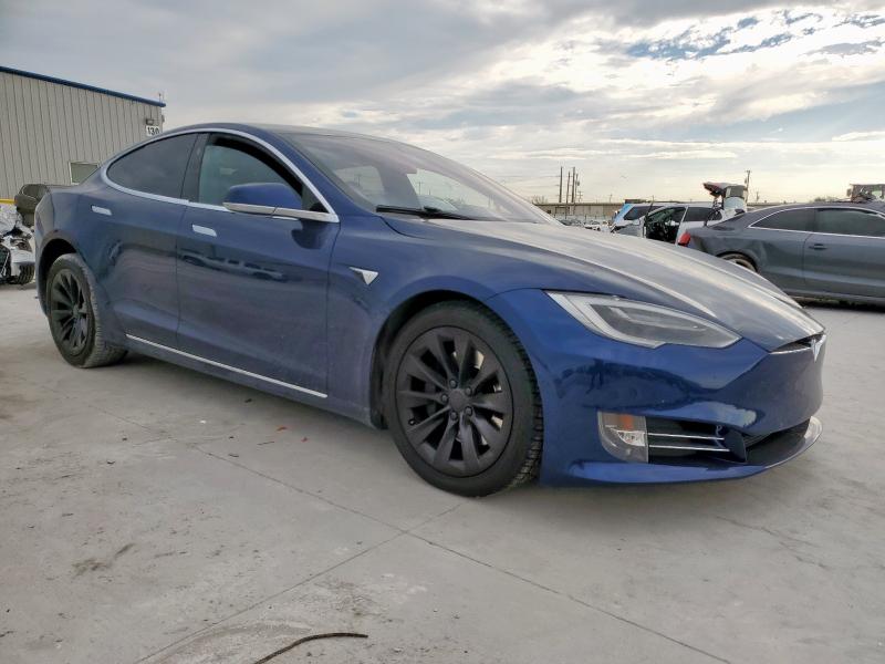 Photo 4 from auction – 2017 TESLA MODEL S with VIN 5YJSA1E27HF230279