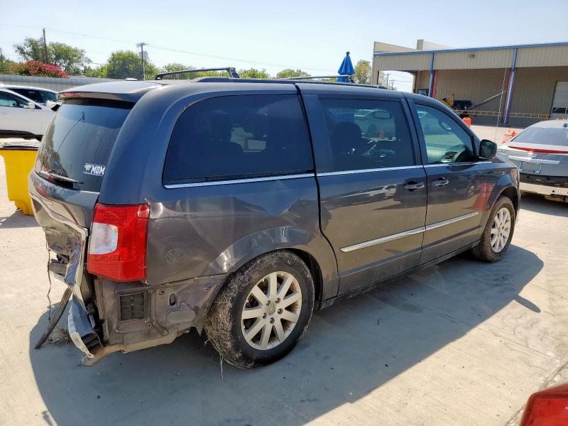 Photo 3 from auction – 2016 CHRYSLER TOWN & COU with VIN 2C4RC1BG4GR279967
