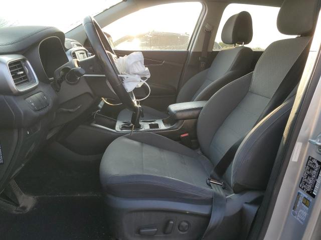 Photo 7 from auction – 2016 KIA SORENTO LX with VIN 5XYPGDA32GG037999