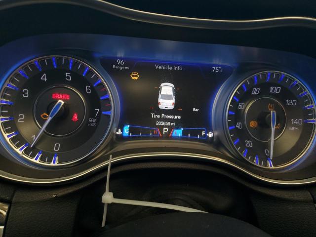 Photo 9 from auction – 2016 CHRYSLER 300 LIMITE with VIN 2C3CCAAG6GH223787