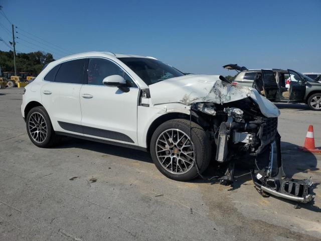 Photo 4 from auction – 2017 PORSCHE MACAN S with VIN WP1AB2A57HLB17524