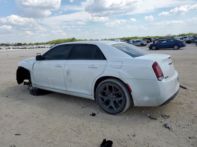 Photo 2 from auction – 2022 CHRYSLER 300 S with VIN 2C3CCABG6NH116007