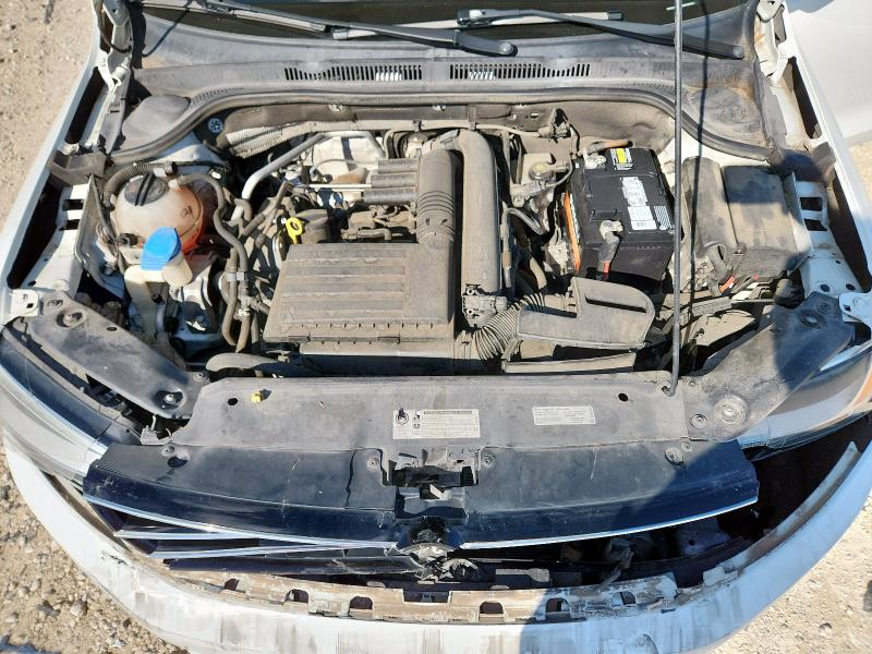 Photo 11 from auction – 2016 VOLKSWAGEN JETTA with VIN 3VW267AJ2GM325521