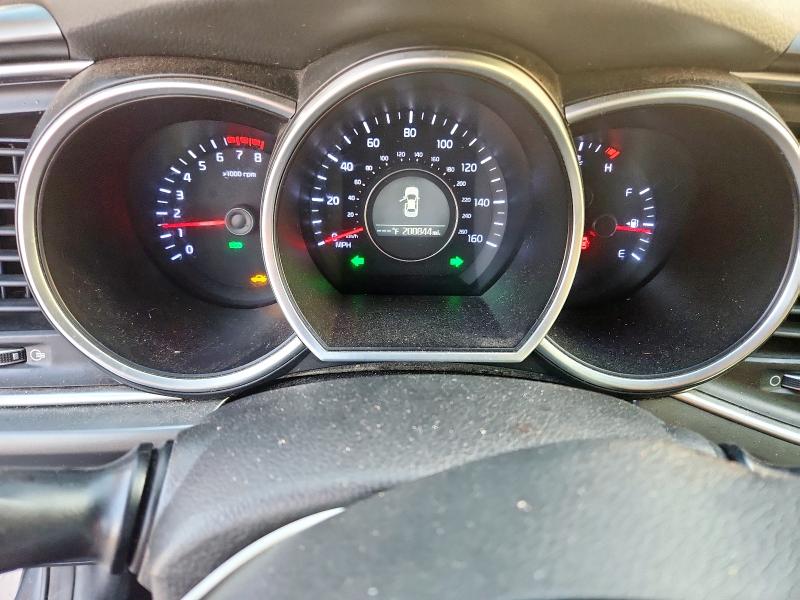 Photo 9 from auction – 2015 KIA OPTIMA LX with VIN KNAGM4A75F5554844