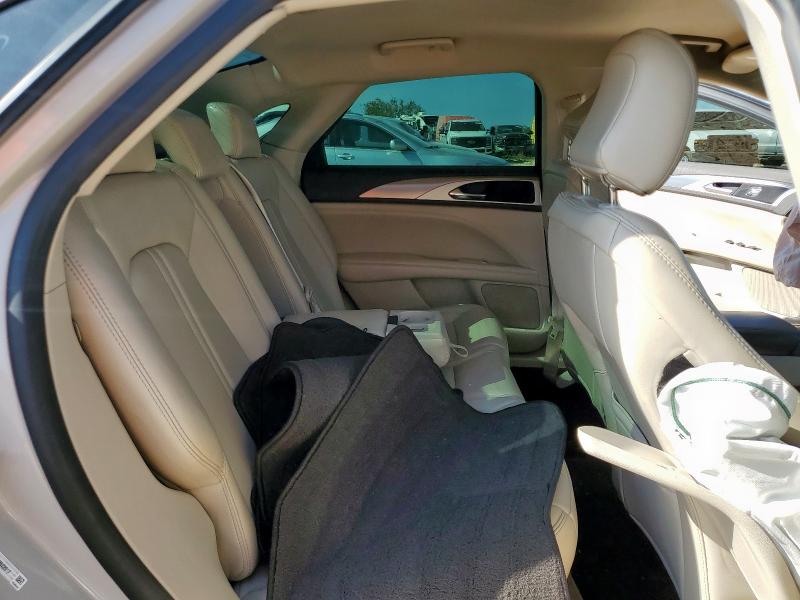 Photo 10 from auction – 2020 LINCOLN MKZ with VIN 3LN6L5A90LR622917