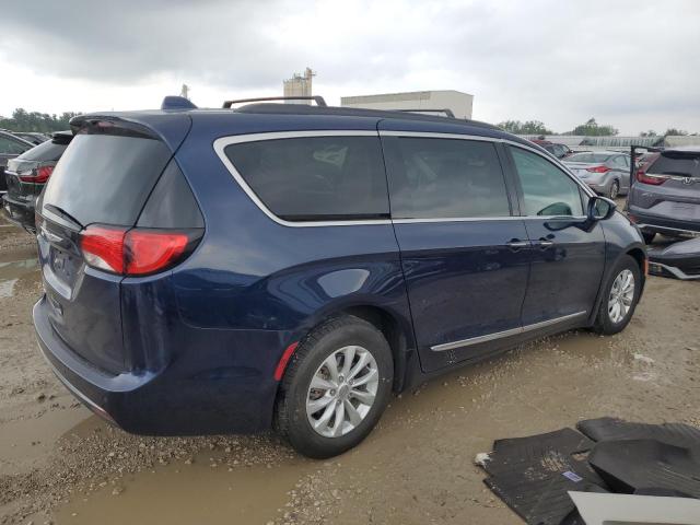 Photo 3 from auction – 2017 CHRYSLER PACIFICA TOURING L with VIN 2C4RC1BG9HR513036