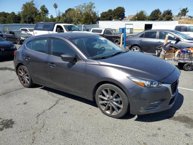 Photo 4 from auction – 2018 MAZDA 3 TOURING with VIN 3MZBN1L33JM256540