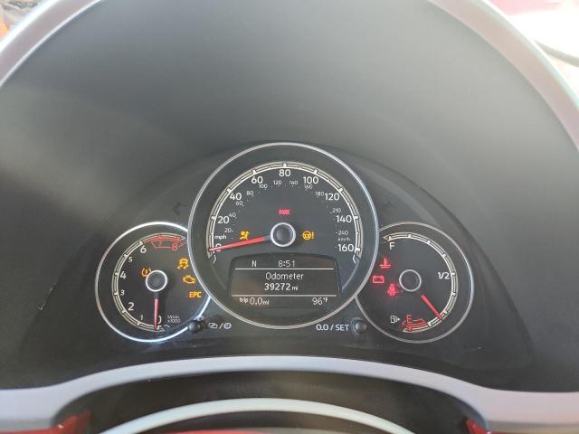 Photo 9 from auction – 2018 VOLKSWAGEN BEETLE S with VIN 3VW5DAAT0JM518159