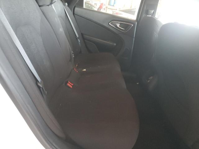 Foto 10 de la subasta – 2015 CHRYSLER 200 LIMITE con VIN 1C3CCCABXFN750401