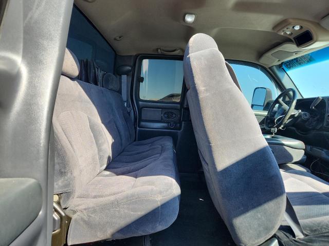 Photo 10 from auction – 2000 CHEVROLET SILVERADO with VIN 1GCEK19T6YE362898