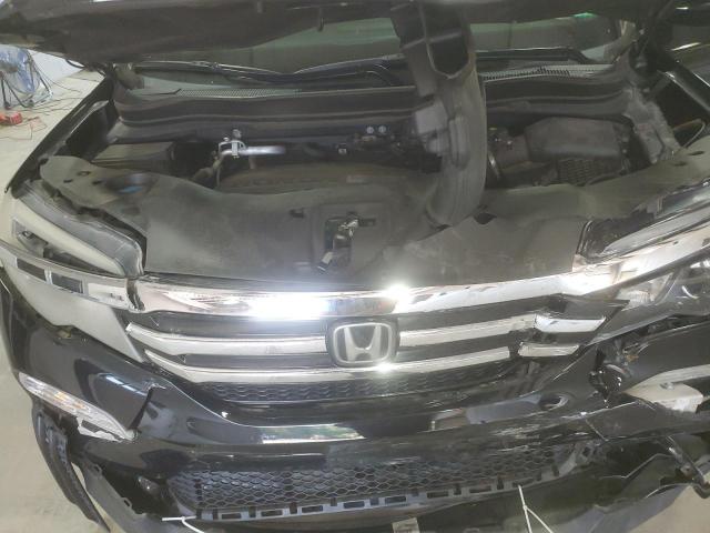 Photo 12 from auction – 2017 HONDA PILOT TOURING with VIN 5FNYF6H99HB039125