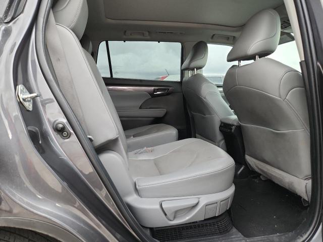 Photo 10 from auction – 2022 TOYOTA HIGHLANDER with VIN 5TDEBRCH1NS079379