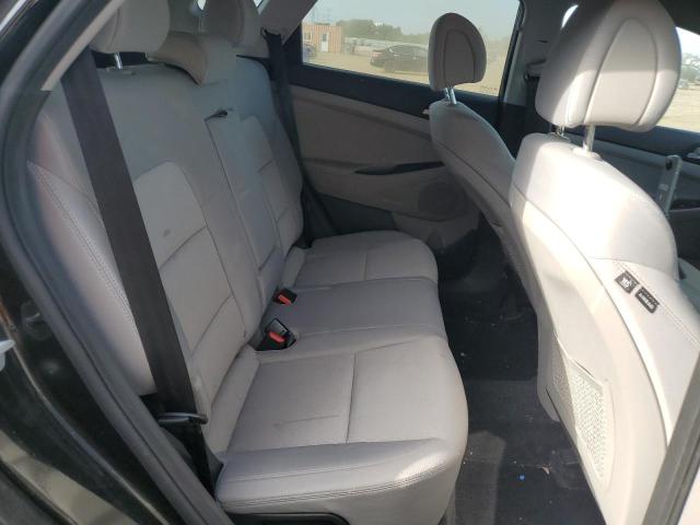 Photo 11 from auction – 2018 HYUNDAI TUCSON SE with VIN KM8J2CA42JU790084
