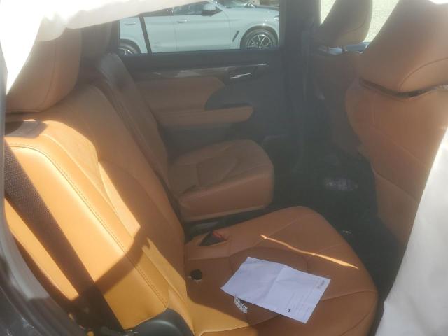 Photo 11 from auction – 2025 TOYOTA HIGHLANDER with VIN 5TDKDRBH5SS578664