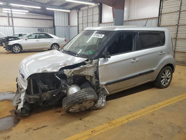 KIA SOUL + 2013 with VIN KNDJT2A66D7588333 - Photo from auction