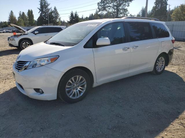 Photo 1 from auction – 2015 TOYOTA SIENNA XLE with VIN 5TDYK3DC5FS616107