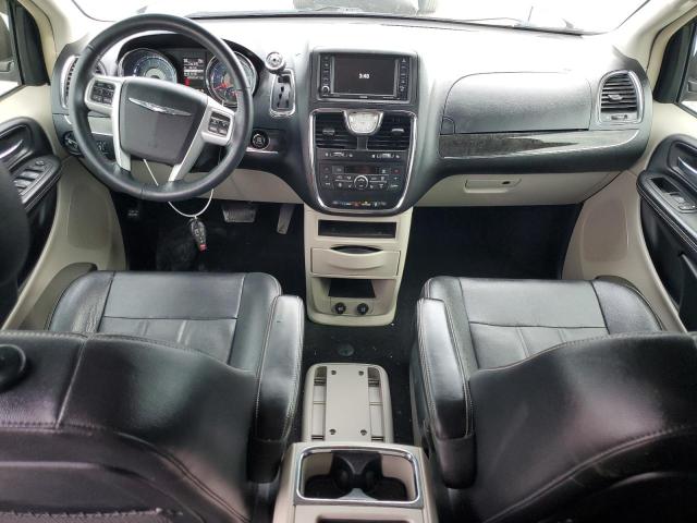 Photo 8 from auction – 2016 CHRYSLER TOWN & COU with VIN 2C4RC1BG7GR150735