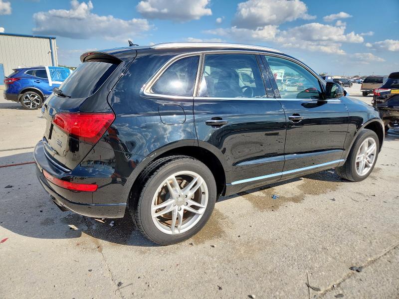 Photo 3 from auction – 2017 AUDI Q5 PREMIUM with VIN WA1C2AFP5HA092594