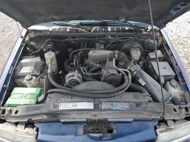 Photo 12 from auction – 2002 CHEVROLET BLAZER with VIN 1GNCS18W92K225246
