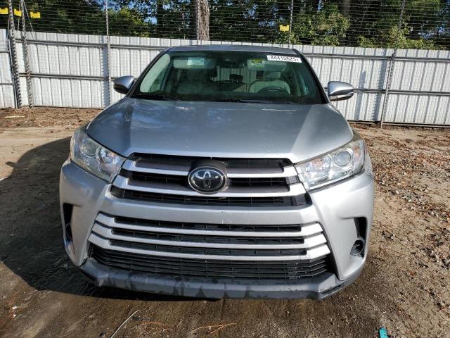 Photo 5 from auction – 2018 TOYOTA HIGHLANDER with VIN 5TDZARFH4JS040330