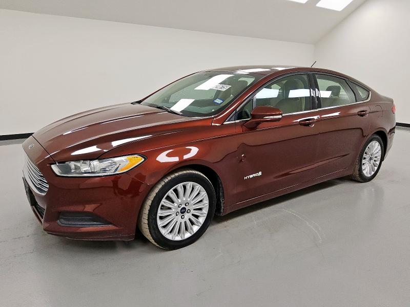 FORD FUSION SE 2016 with VIN 3FA6P0LU1GR354470 - Photo from auction
