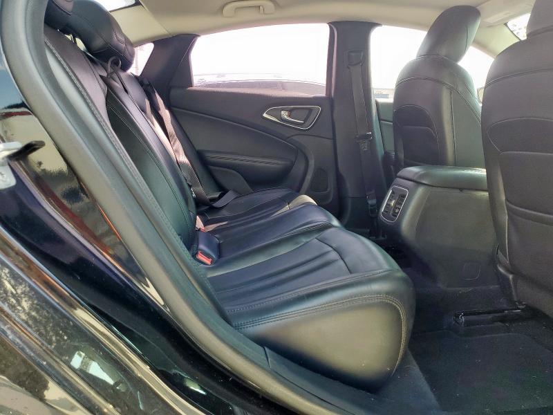 Photo 10 from auction – 2015 CHRYSLER 200 C with VIN 1C3CCCCG6FN517060