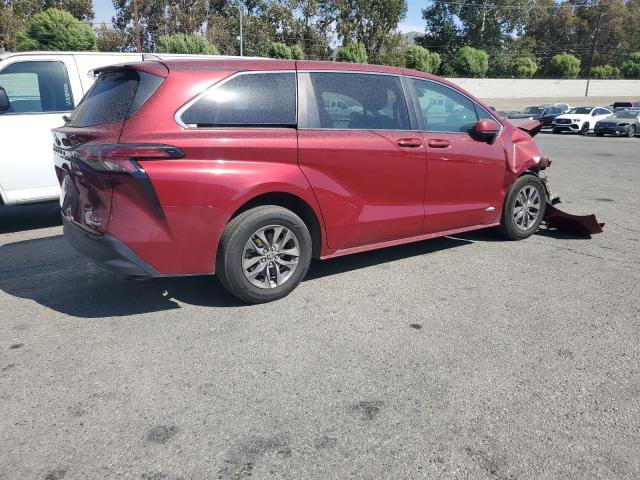 Photo 3 from auction – 2021 TOYOTA SIENNA LE with VIN 5TDKRKEC7MS045212