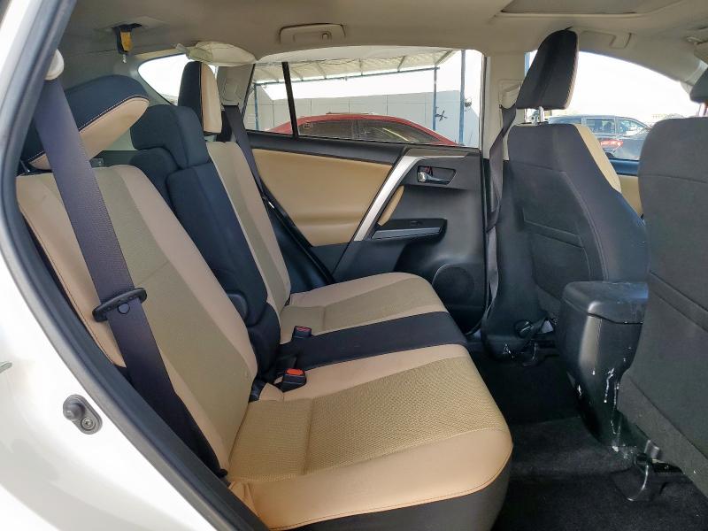 Photo 11 from auction – 2016 TOYOTA RAV4 XLE with VIN JTMWFREV5GD086880