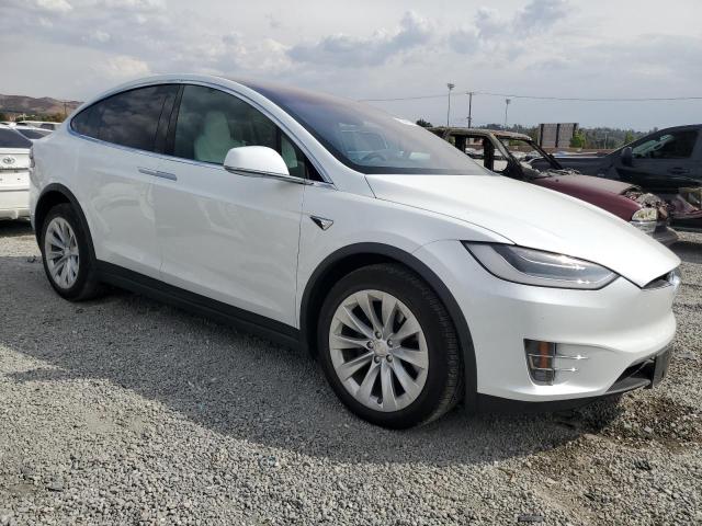 Photo 4 from auction – 2019 TESLA MODEL X with VIN 5YJXCDE2XKF207331