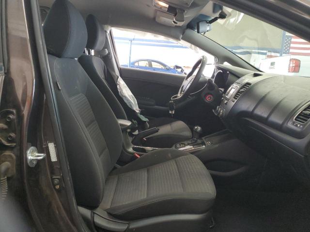 Photo 7 from auction – 2017 KIA FORTE LX with VIN 3KPFL4A70HE072422