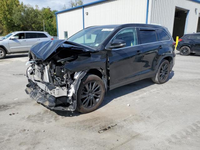 TOYOTA HIGHLANDER 2019 with VIN 5TDJZRFH5KS599828 - Photo from auction