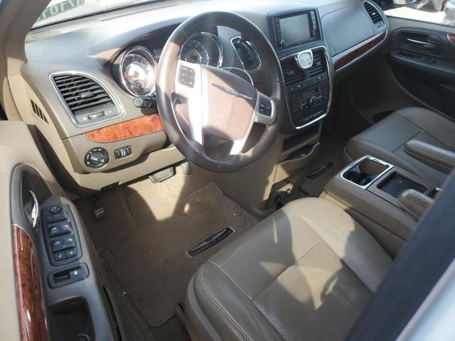 Photo 8 from auction – 2016 CHRYSLER TOWN & COU with VIN 2C4RC1CG8GR305730