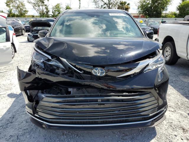 Photo 5 from auction – 2024 TOYOTA SIENNA LIM with VIN 5TDESKFC8RS108356