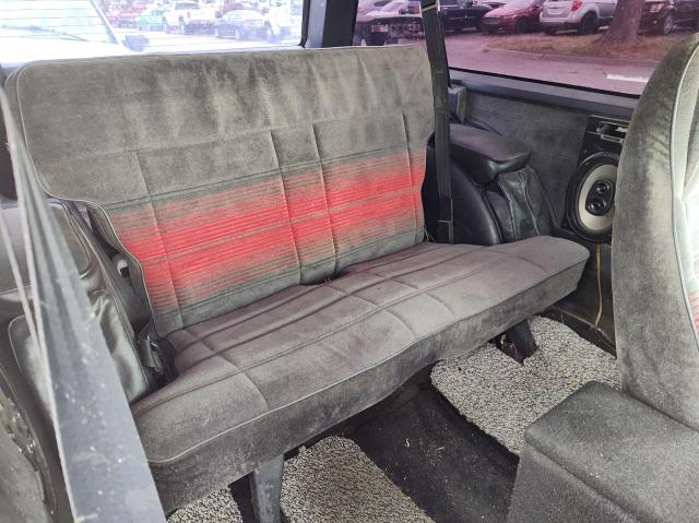 Снимка 6 от търг – 1991 GMC S15 JIMMY с VIN 1GKCT18Z1M8503965