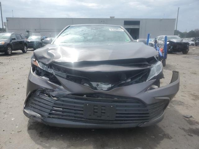 Photo 5 from auction – 2022 TOYOTA CAMRY LE with VIN 4T1C31AK2NU587467