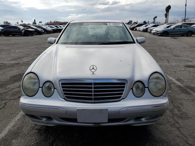 Photo 5 from auction – 2001 MERCEDES-BENZ E with VIN WDBJF70J51X051022