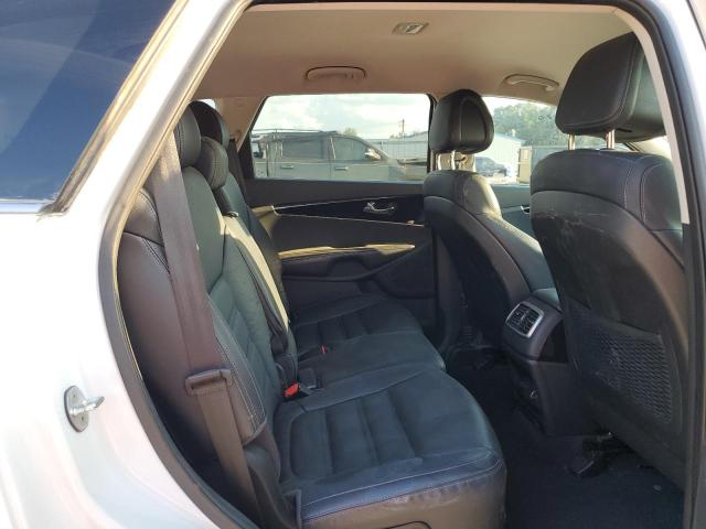 Photo 11 from auction – 2016 KIA SORENTO with VIN 5XYPHDA51GG152219