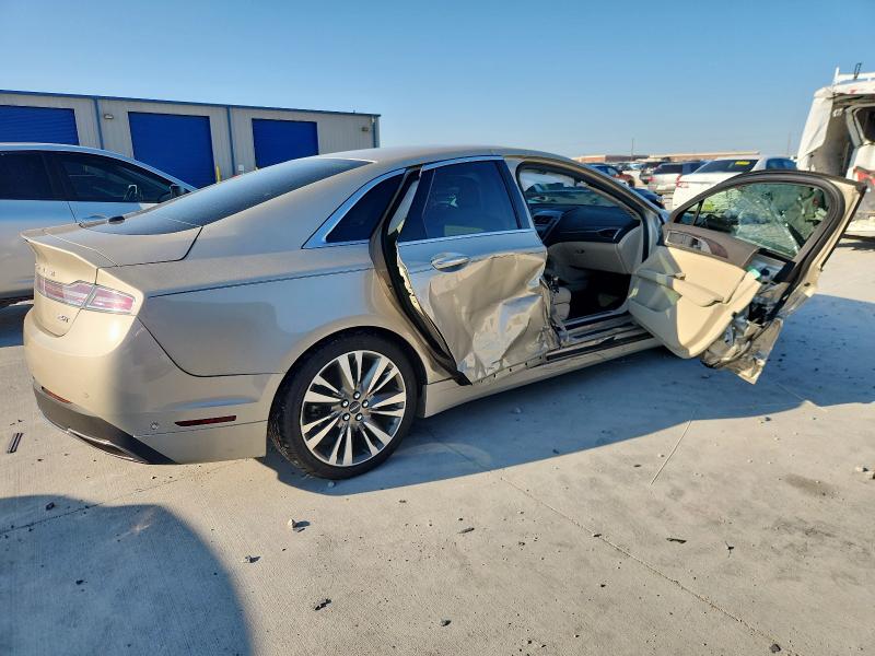 Photo 3 from auction – 2017 LINCOLN MKZ RESERV with VIN 3LN6L5E98HR600889