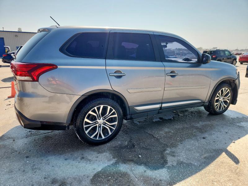 Photo 3 from auction – 2016 MITSUBISHI OUTLANDER with VIN JA4AD2A30GZ000223