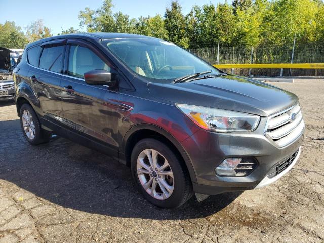 Photo 4 from auction – 2017 FORD ESCAPE SE with VIN 1FMCU9GDXHUB58652