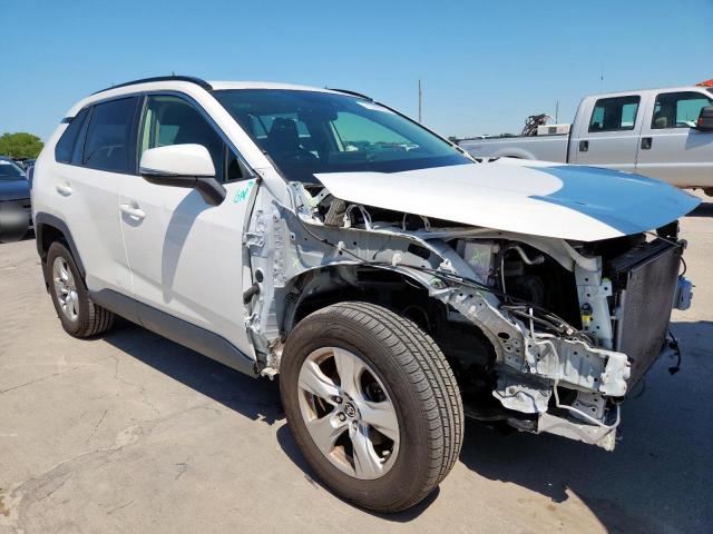 Photo 4 from auction – 2020 TOYOTA RAV4 XLE with VIN JTMP1RFV0LD529867