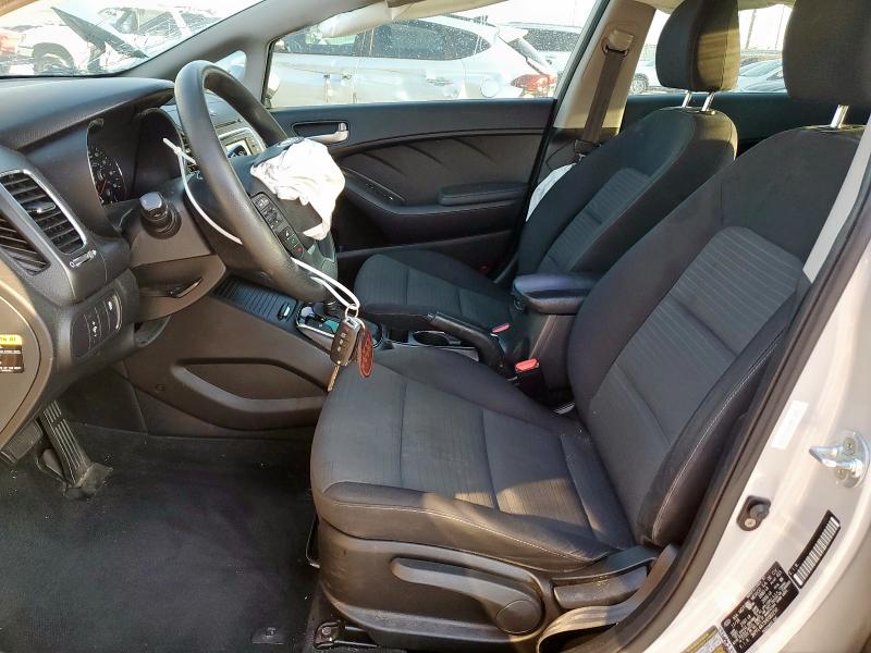 Photo 7 from auction – 2017 KIA FORTE LX with VIN 3KPFL4A73HE082250