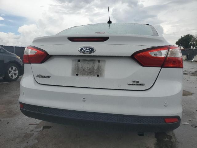 Photo 6 from auction – 2014 FORD FOCUS SE with VIN 1FADP3F2XEL403518