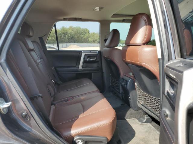 Photo 11 from auction – 2018 TOYOTA 4RUNNER SR with VIN JTEBU5JR0J5492522