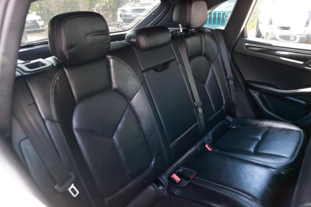 Photo 6 from auction – 2018 PORSCHE MACAN with VIN WP1AA2A59JLB06XXX