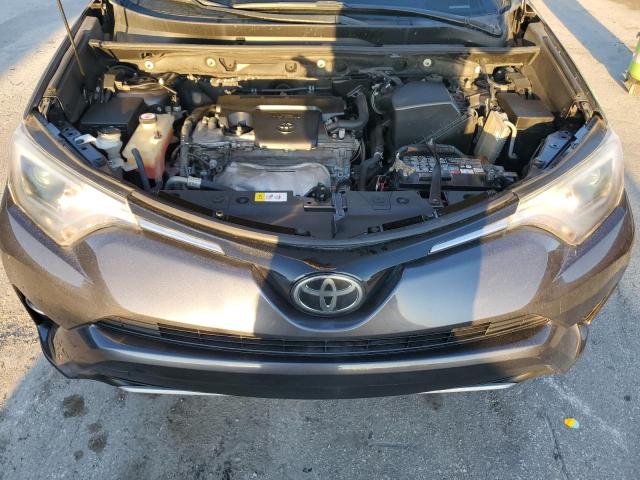 Photo 12 from auction – 2017 TOYOTA RAV4 XLE with VIN JTMWFREV4HJ133433