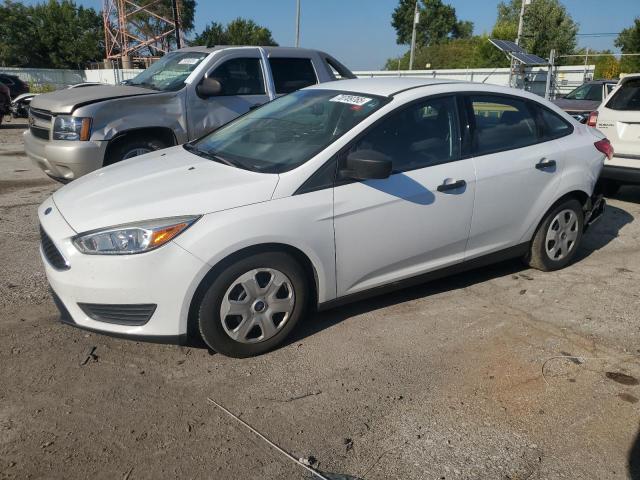 FORD FOCUS S 2018 مع رقم تعريف المركبة 1FADP3E23JL221428 - صورة من المزاد